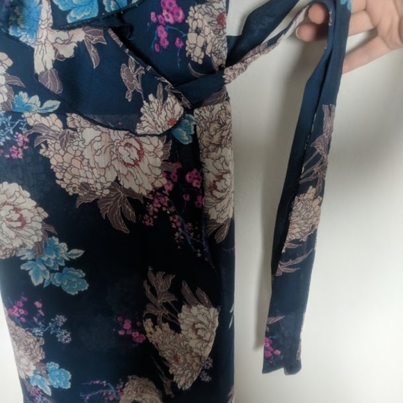 Xhilaration Cold Shoulder Wrap Dress - Picture 3 of 7